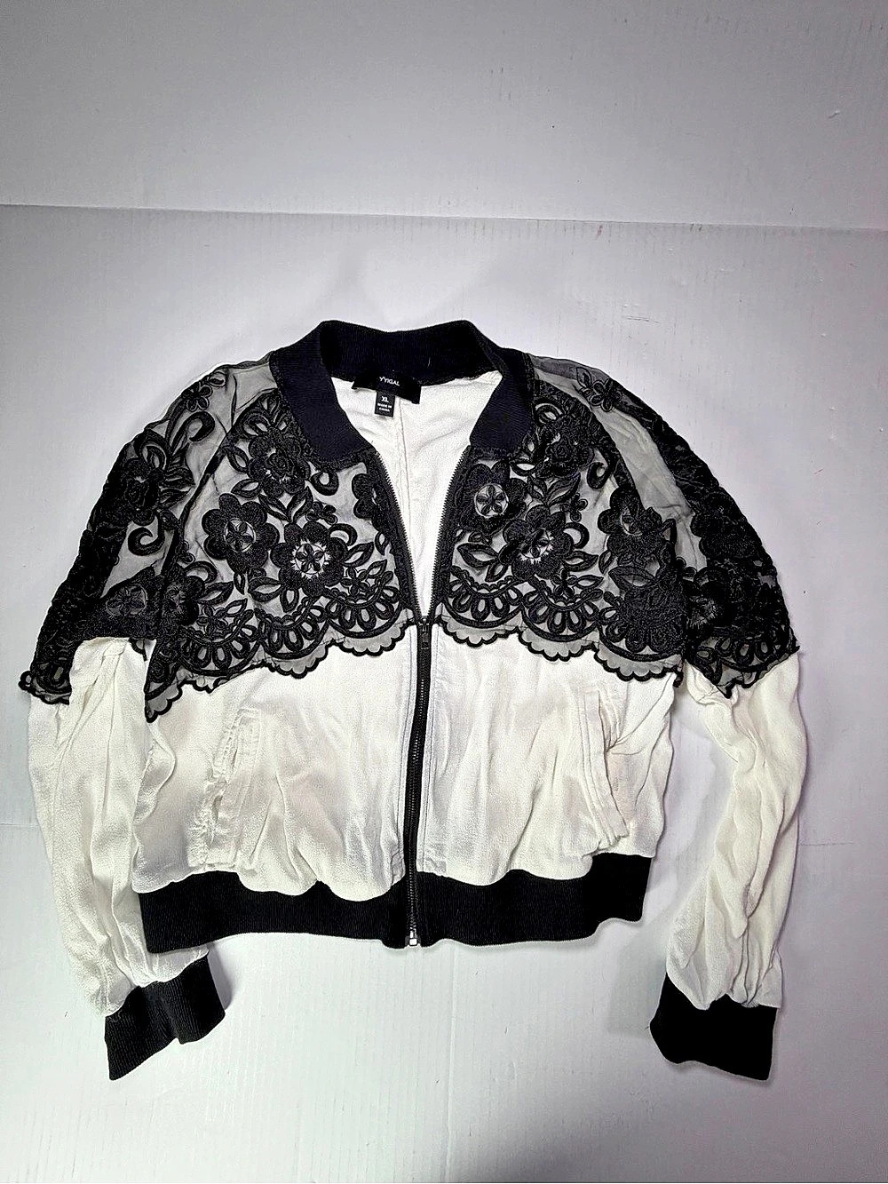 Yyigal Floral Lace Bomber Jacket in Black & White Size XL